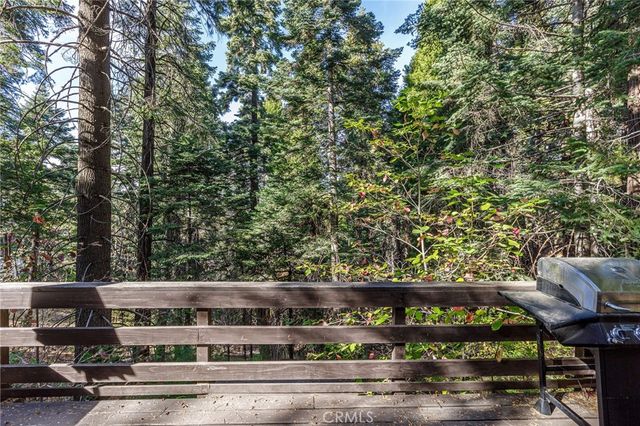 529 West Victoria Court, Lake Arrowhead, CA 92352