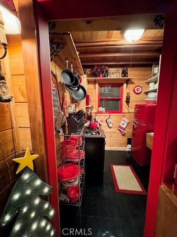 529 West Victoria Court, Lake Arrowhead, CA 92352