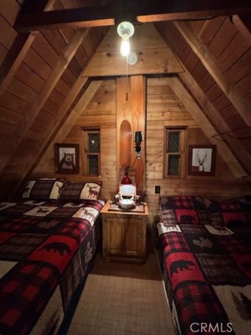 529 West Victoria Court, Lake Arrowhead, CA 92352