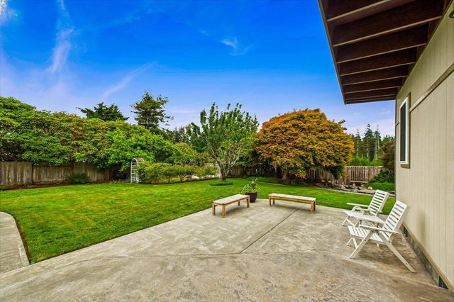 2271 Grace Avenue, Mckinleyville, CA 95519