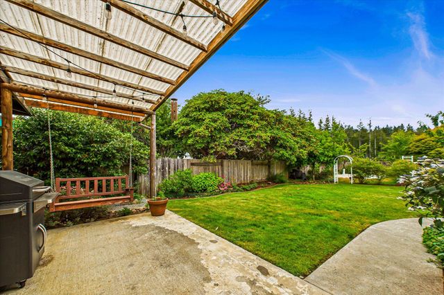 2271 Grace Avenue, Mckinleyville, CA 95519