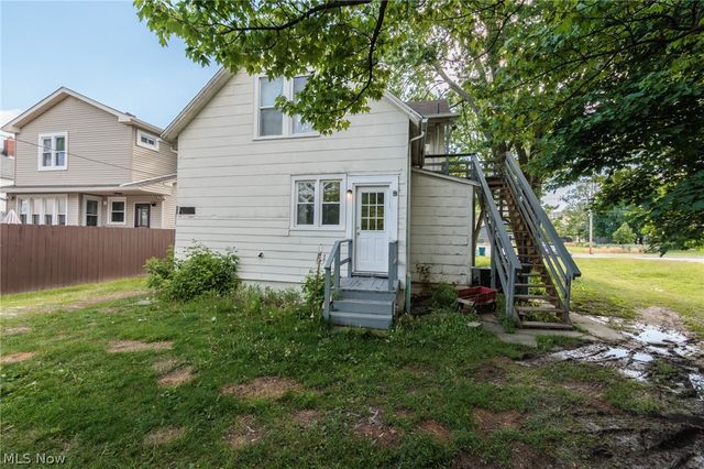 526-528 Hamilton Avenue, Lorain, OH 44052