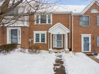 72 Hennig Dr, Whitehall, PA 15236