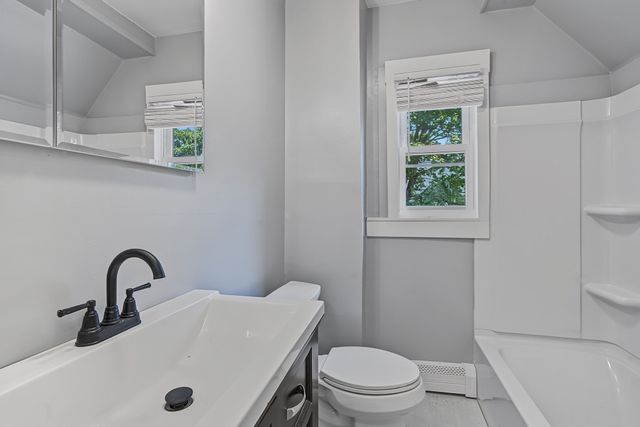 39 Hope St 2, Attleboro, MA 02703