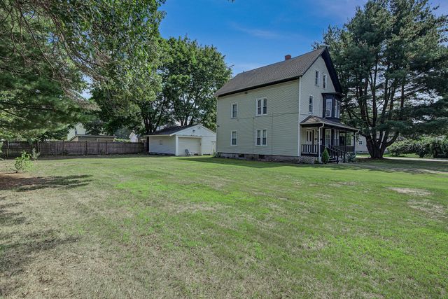 39 Hope St 2, Attleboro, MA 02703