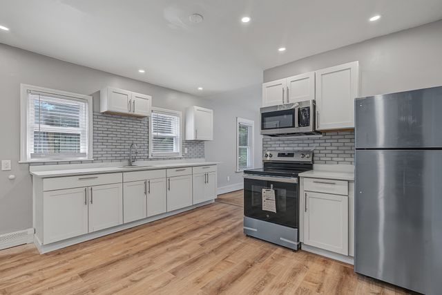 39 Hope St 2, Attleboro, MA 02703