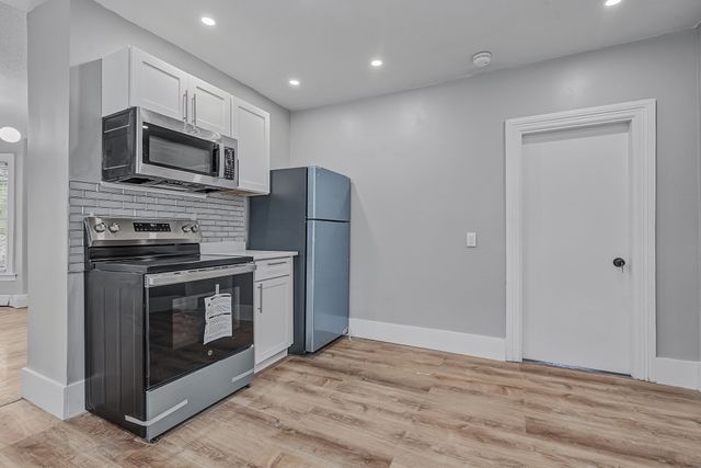 39 Hope St 2, Attleboro, MA 02703