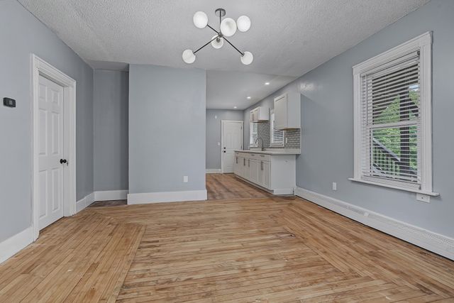 39 Hope St 2, Attleboro, MA 02703