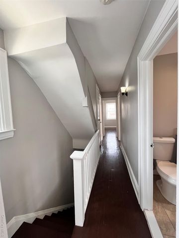 150-44 87th Road, Briarwood, NY 11432