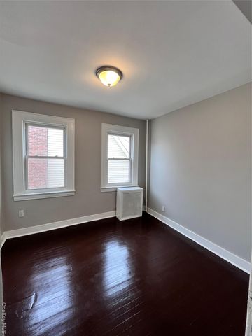 150-44 87th Road, Briarwood, NY 11432