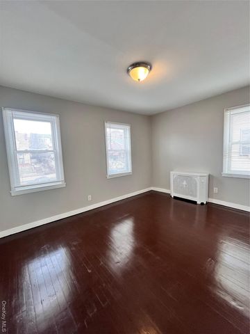 150-44 87th Road, Briarwood, NY 11432