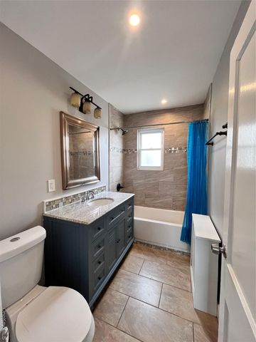 150-44 87th Road, Briarwood, NY 11432