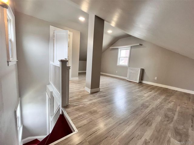 150-44 87th Road, Briarwood, NY 11432