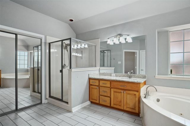 3221 Shadow Wood Circle, Highland Village, TX 75077