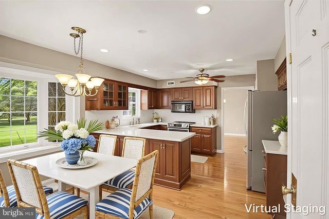 89 BUCK RD, Warrington, PA 18976