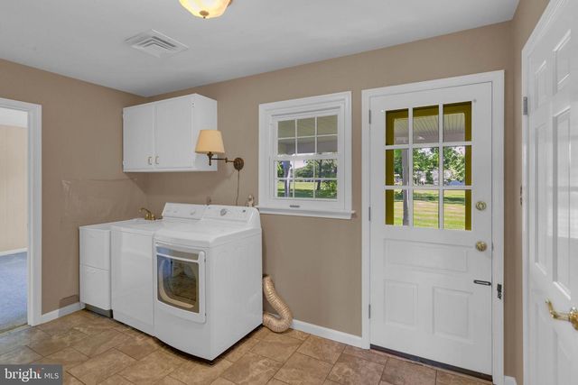 89 BUCK RD, Warrington, PA 18976