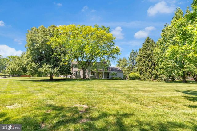 89 BUCK RD, Warrington, PA 18976