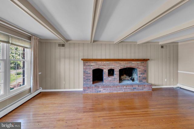 89 BUCK RD, Warrington, PA 18976