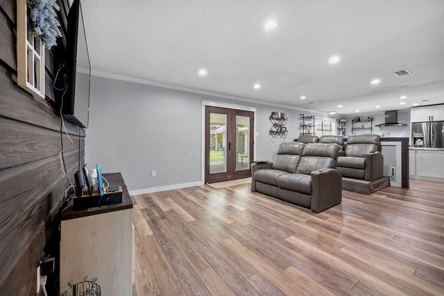 150 Thomas, Leesville, LA 71446