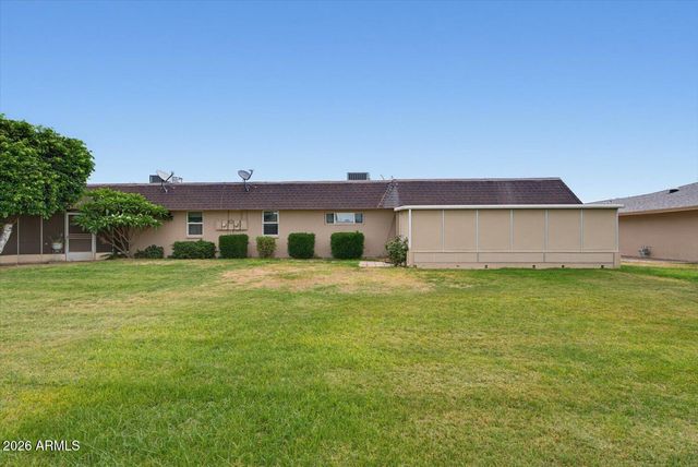 10611 W SARATOGA Circle, Sun City, AZ 85351