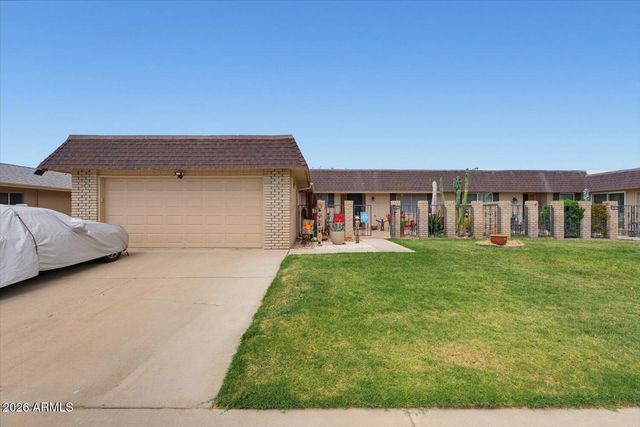 10611 W SARATOGA Circle, Sun City, AZ 85351