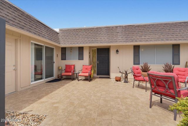 10611 W SARATOGA Circle, Sun City, AZ 85351