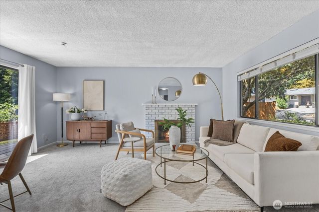14215 110th Avenue NE, Kirkland, WA 98034