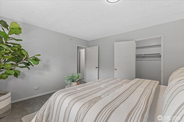 14215 110th Avenue NE, Kirkland, WA 98034