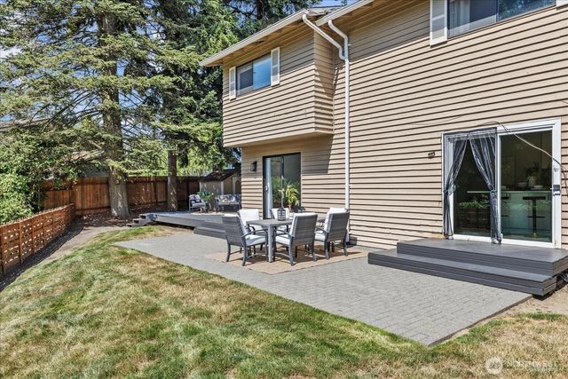 14215 110th Avenue NE, Kirkland, WA 98034