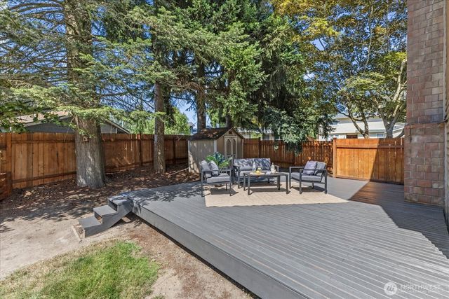 14215 110th Avenue NE, Kirkland, WA 98034