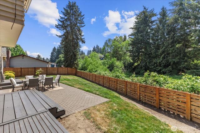 14215 110th Avenue NE, Kirkland, WA 98034