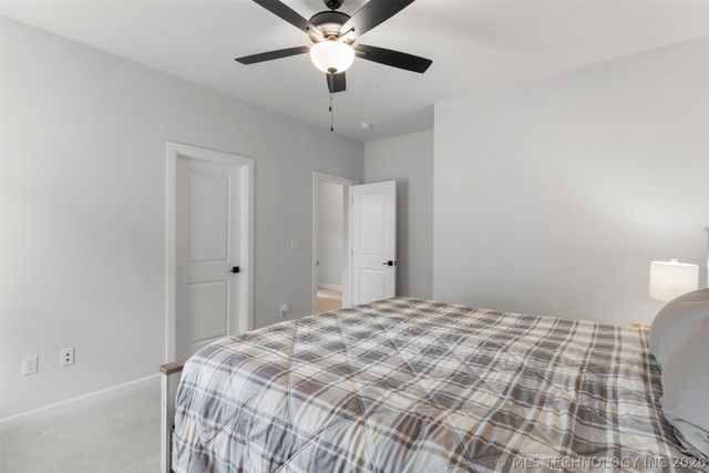 5910 E 127th Place S, Tulsa, OK 74008