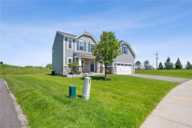 1086 Harlowe Lane, Farmington, NY 14425