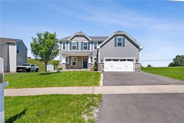 1086 Harlowe Lane, Farmington, NY 14425
