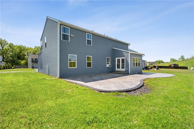 1086 Harlowe Lane, Farmington, NY 14425