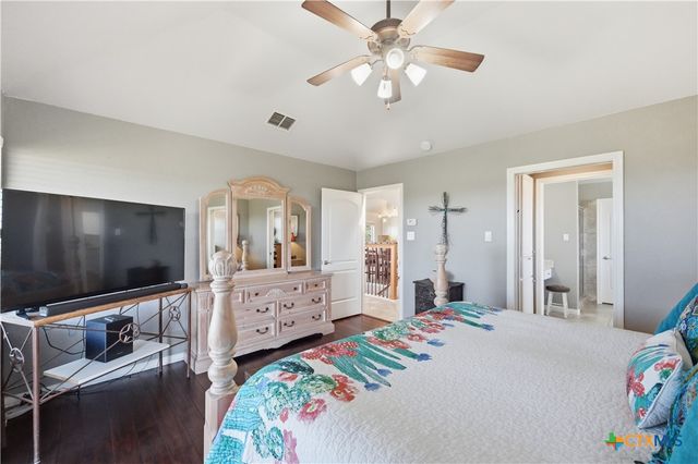 1701 Charter Oak Drive, Canyon Lake, TX 78133