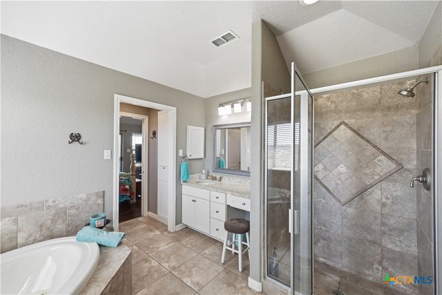 1701 Charter Oak Drive, Canyon Lake, TX 78133