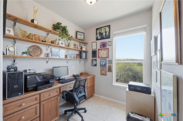 1701 Charter Oak Drive, Canyon Lake, TX 78133