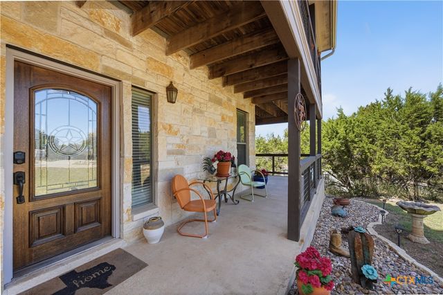 1701 Charter Oak Drive, Canyon Lake, TX 78133