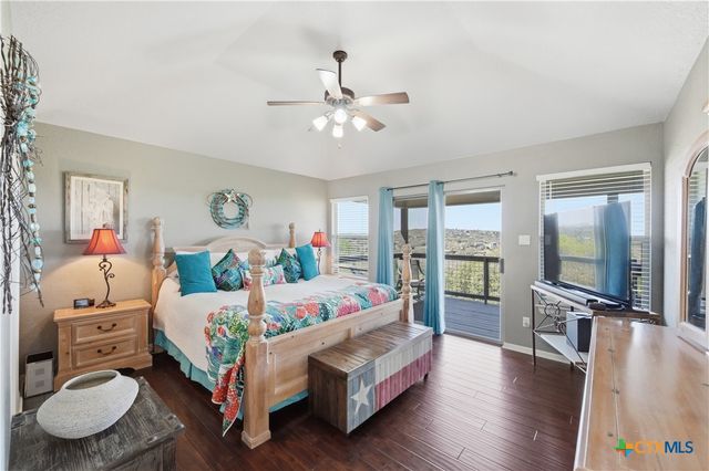 1701 Charter Oak Drive, Canyon Lake, TX 78133