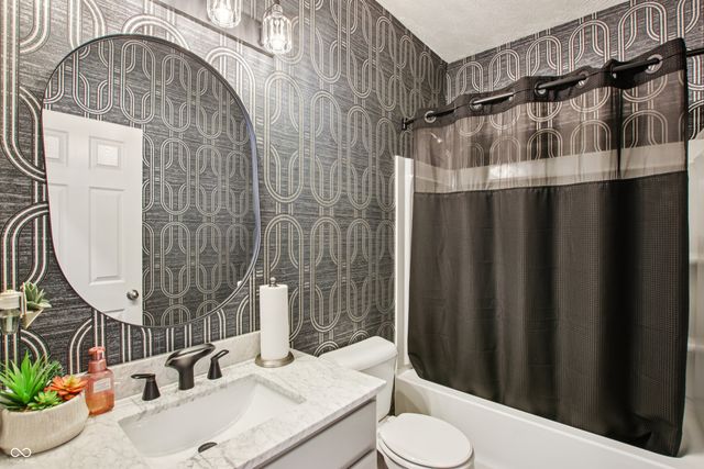 5724 Anders Lane, Lawrence, IN 46235