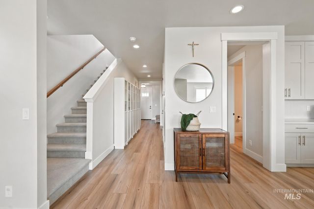 6933 S Zenith, Meridian, ID 83642