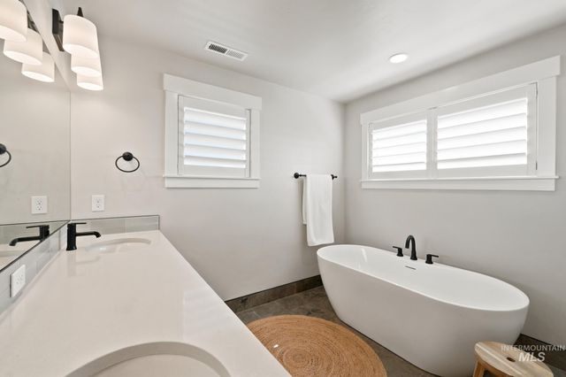 6933 S Zenith, Meridian, ID 83642