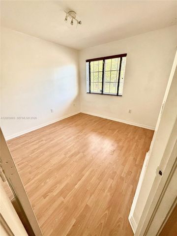 2206 NW 170th Ave, Pembroke Pines, FL 33028