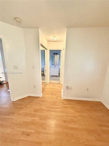 2206 NW 170th Ave, Pembroke Pines, FL 33028