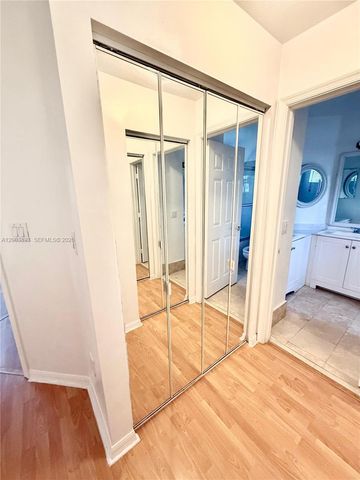 2206 NW 170th Ave, Pembroke Pines, FL 33028