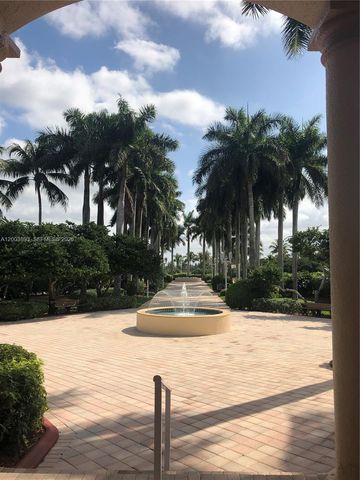 2206 NW 170th Ave, Pembroke Pines, FL 33028