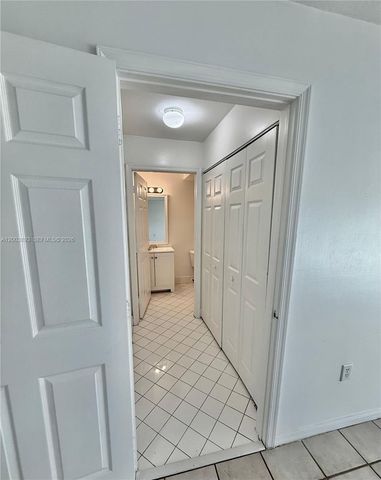 2206 NW 170th Ave, Pembroke Pines, FL 33028