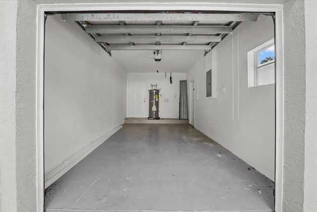 1561 NW 7TH Lane, Pompano Beach, FL 33060