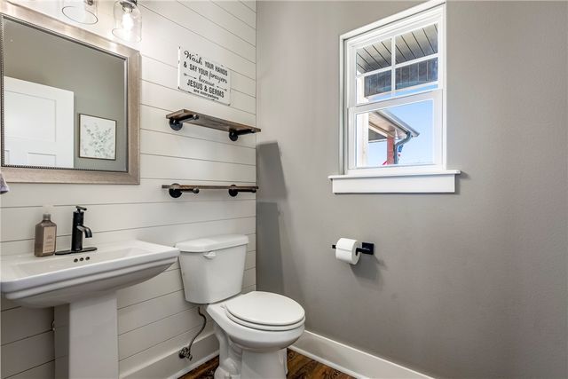 11191 Pickett Ridge Road, Prairie Grove, AR 72753